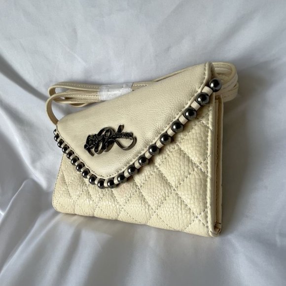 Betsey Johnson Ball and Chain Cream Clutch Wallet - NEW - Picture 2 of 10